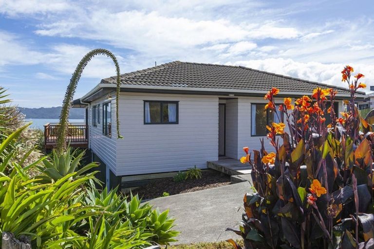 Photo of property in 11 Torsby Road, Coopers Beach, 0420
