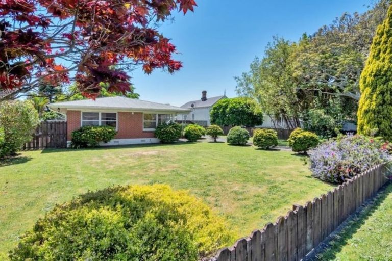 Photo of property in 154 Clevedon Road, Papakura, 2110