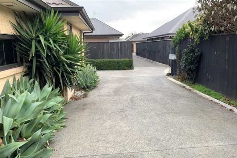Photo of property in 12/5 Kennedys Bush Road, Halswell, Christchurch, 8025