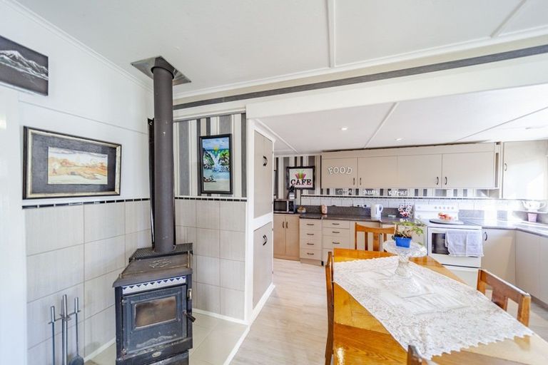 Photo of property in 51 Sydney Street, Takapau, 4203
