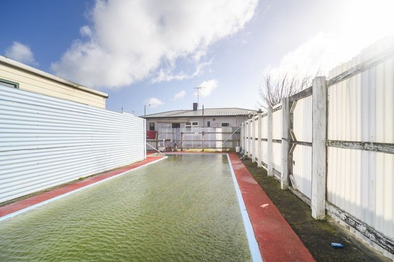 Photo of property in 698 Pioneer Highway, Takaro, Palmerston North, 4412