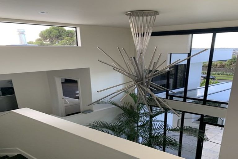 Photo of property in 1/2 Beatrice Avenue, Hillcrest, Auckland, 0627