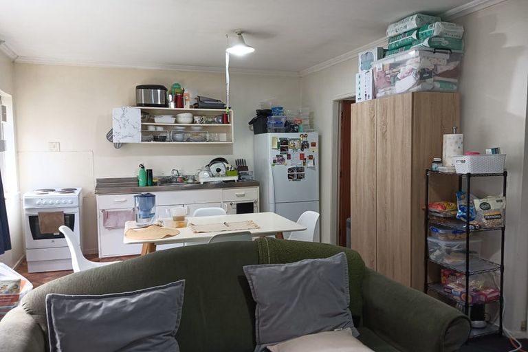 Photo of property in 30 Brixham Way, Newtown, Wellington, 6021