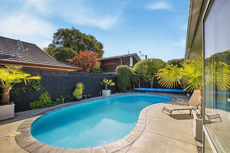 Photo of property in 9 Hanover Place, Ilam, Christchurch, 8041