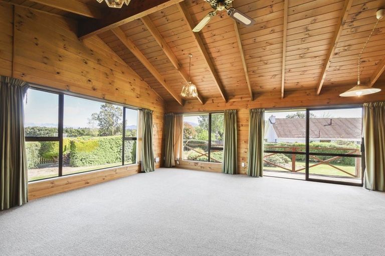 Photo of property in 24 Burnett Street, Oxford, 7430