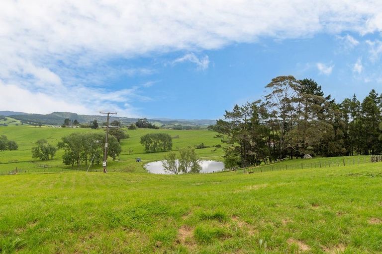 Photo of property in 158 Waiteitei Road, Wellsford, 0974