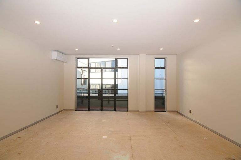 Photo of property in Dominion Apartments, 28/80 Victoria Street, Wellington Central, Wellington, 6011
