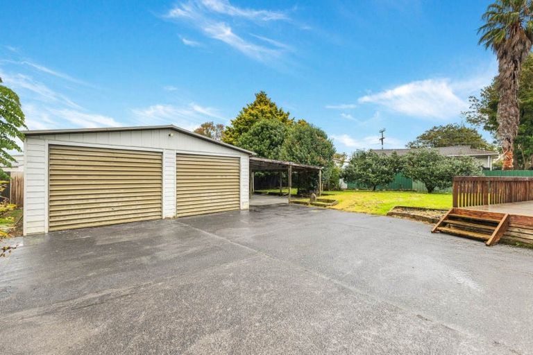 Photo of property in 92 Kayes Road, Pukekohe, 2120