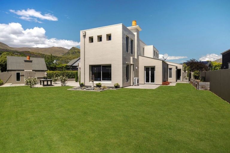 Photo of property in 17 Fox's Terrace, Arrowtown, 9302