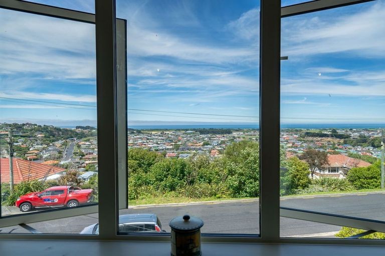 Photo of property in 71 Moana Crescent, Musselburgh, Dunedin, 9013