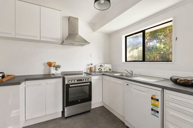 Photo of property in 1/7 Sheridan Terrace, Johnsonville, Wellington, 6037