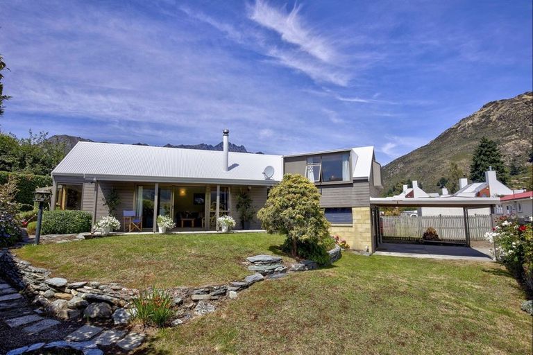 Photo of property in 26b Boyes Crescent, Frankton, Queenstown, 9300