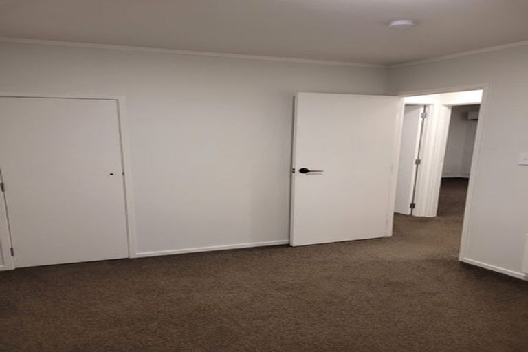 Photo of property in 2/17 Havenwood Place, Birkenhead, Auckland, 0626