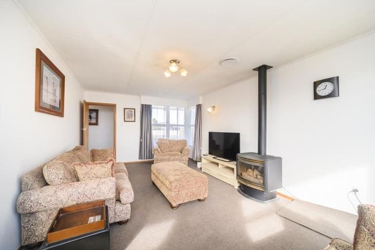 Photo of property in 56 Apollo Parade, Milson, Palmerston North, 4414