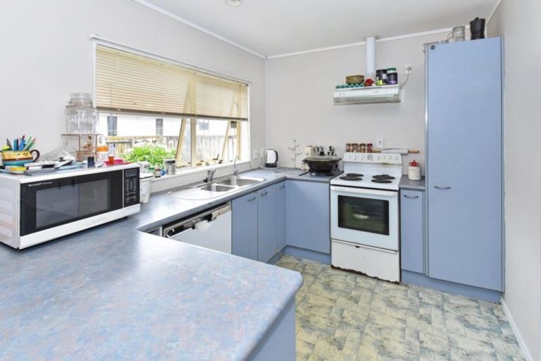 Photo of property in 99 Settlement Road, Papakura, 2110