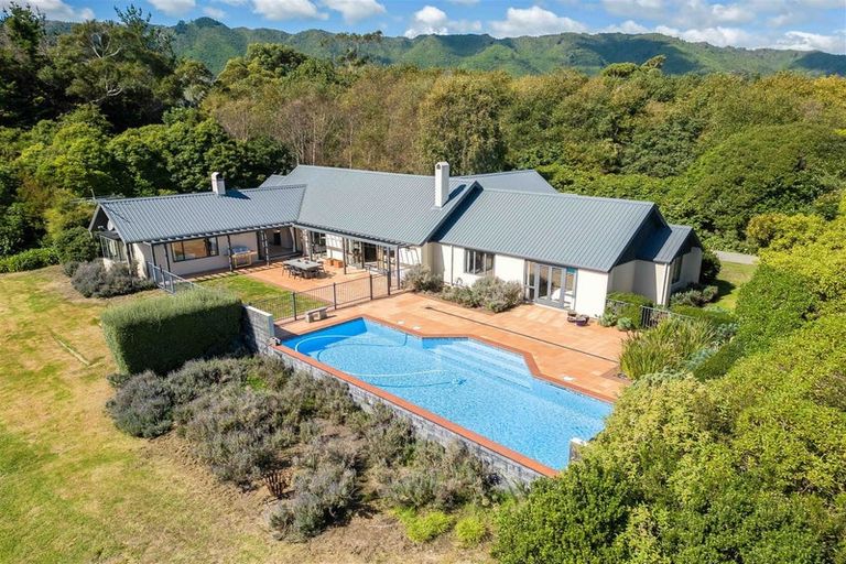 Photo of property in Smithfield Road, Waikanae, 5391