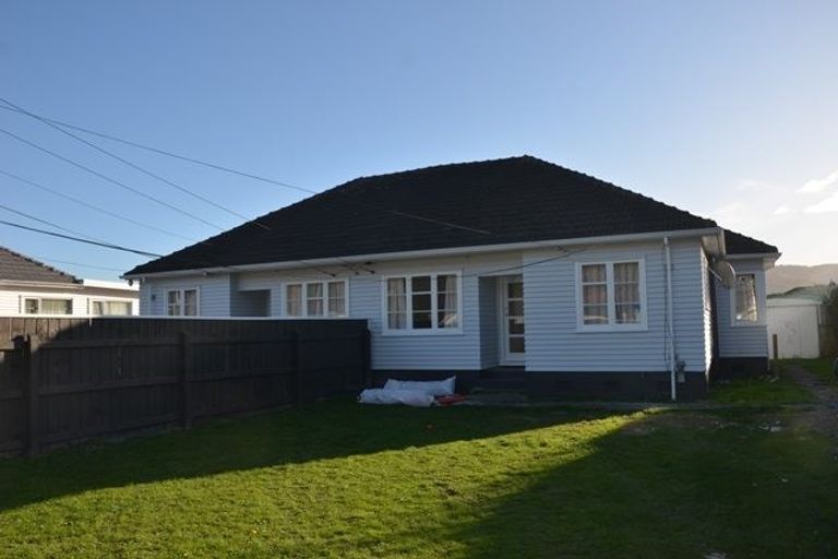 Photo of property in 253 Naenae Road, Naenae, Lower Hutt, 5011