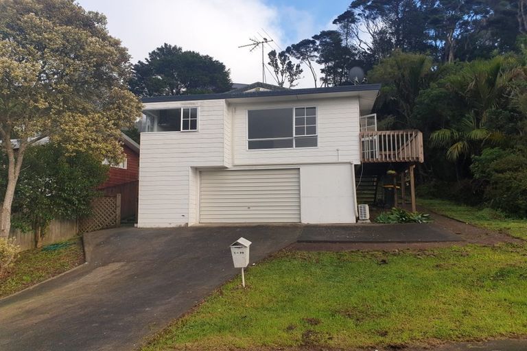 Photo of property in 1/35 Witheford Drive, Bayview, Auckland, 0629