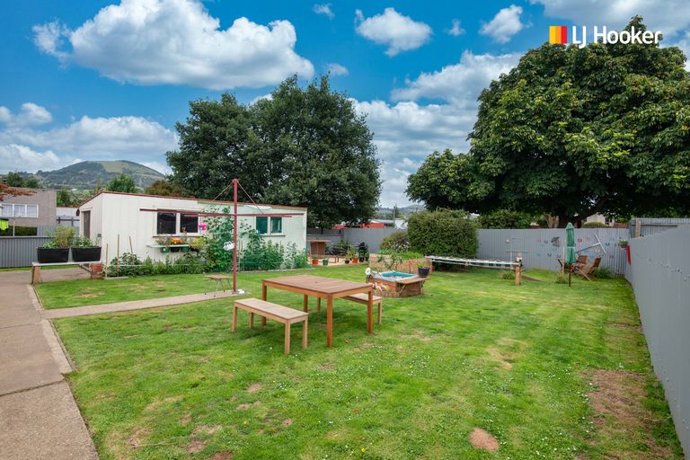 Photo of property in 16 Argyle Street, Mosgiel, 9024