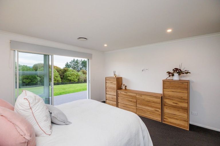 Photo of property in 61 Hartwell Drive, Kelvin Grove, Palmerston North, 4470
