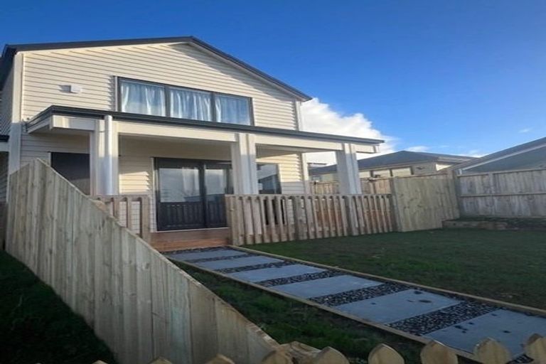 Photo of property in 38 Ahunga Road, Karaka, Papakura, 2113