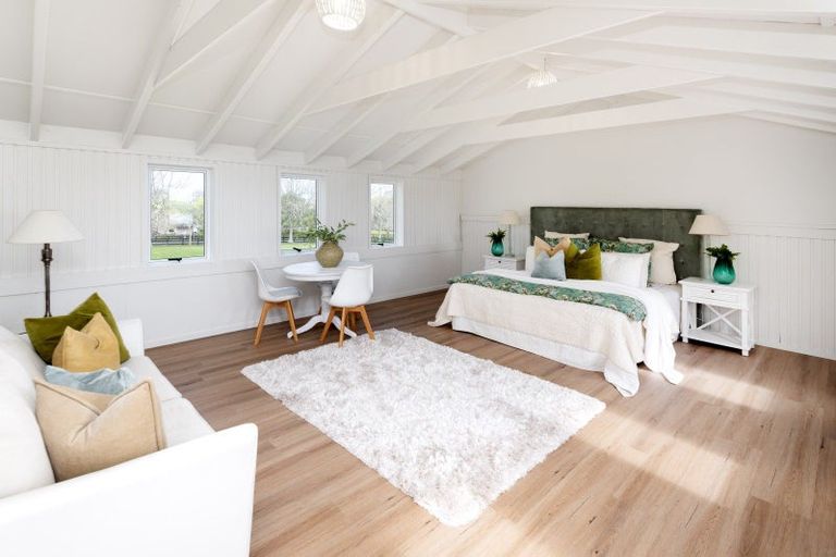 Photo of property in 339 Clifton Road, Whitford, Howick, 2571