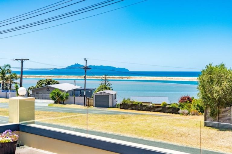 Photo of property in 28 Cheviot Street, Mangawhai Heads, Mangawhai, 0505