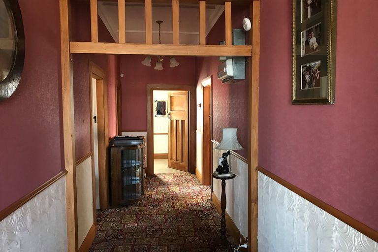 Photo of property in 126 Bay View Road, South Dunedin, Dunedin, 9012