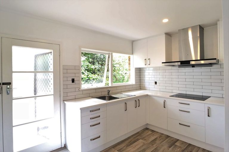 Photo of property in 2/12 Nile Road, Milford, Auckland, 0620