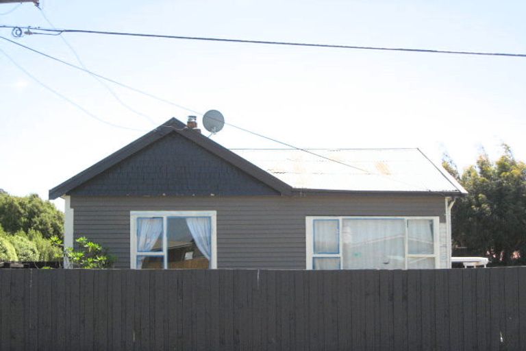 Photo of property in 279 Pages Road, Wainoni, Christchurch, 8061