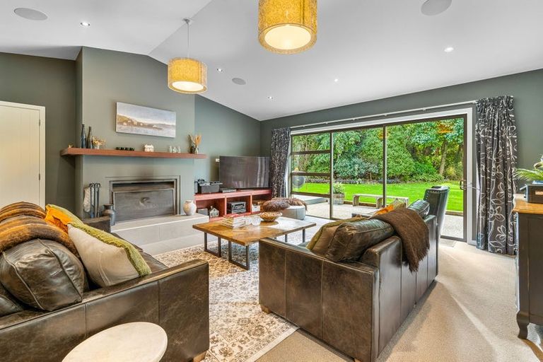 Photo of property in 32 Tirohanga Road, North Taieri, Mosgiel, 9092