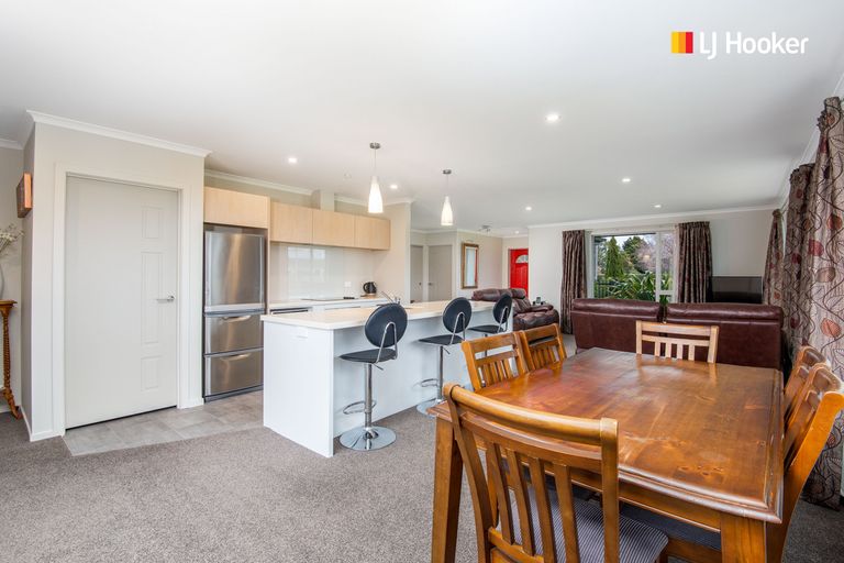 Photo of property in 8 Centre Street, Mosgiel, 9024