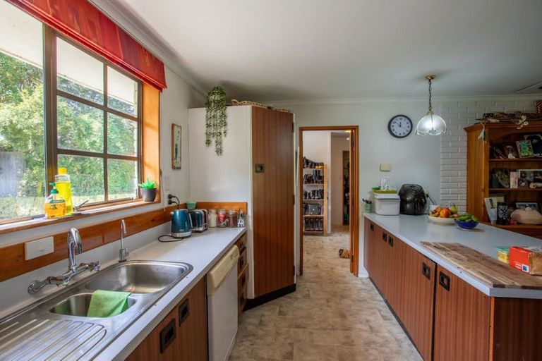 Photo of property in 8 Ameku Road, Raetihi, 4632