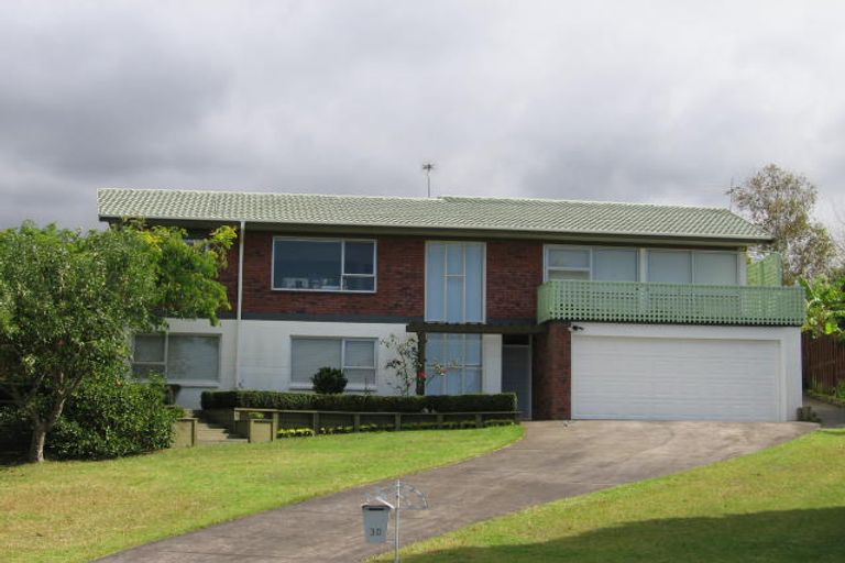 Photo of property in 30 Rosewarne Crescent, Glendene, Auckland, 0602