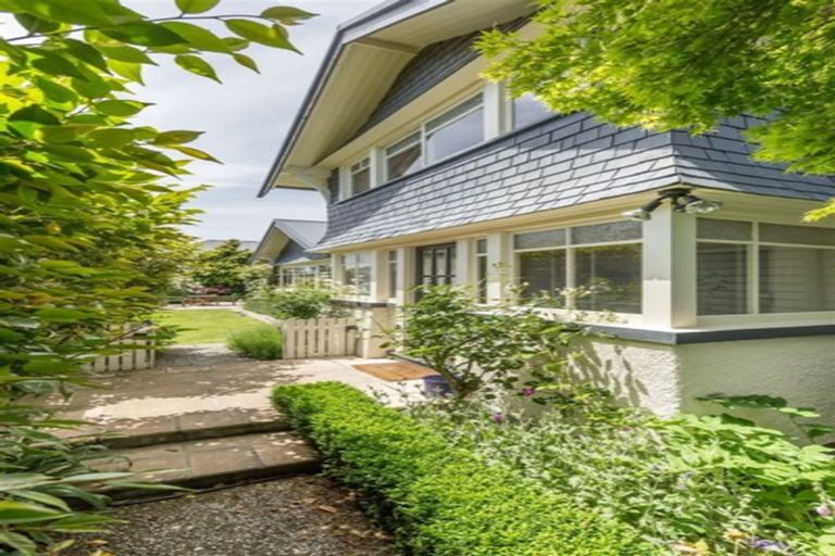 Photo of property in 44 Hamilton Avenue, Ilam, Christchurch, 8041