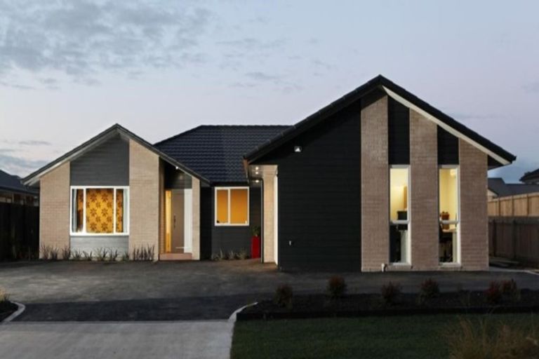 Photo of property in 16 Hapukupuku Avenue, Beachlands, Auckland, 2018