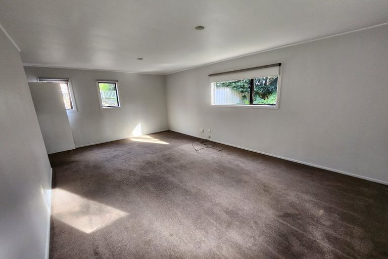 Photo of property in 105 Tidal Road, Mangere, Auckland, 2022