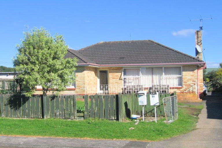 Photo of property in 1/2 Brooklyn Avenue, Papatoetoe, Auckland, 2025