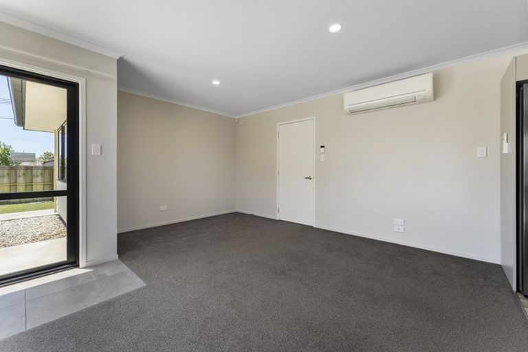 Photo of property in 4 Sandown Crescent, Aranui, Christchurch, 8061