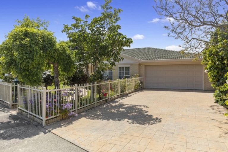Photo of property in 6 Saint Andrews Grove, Boulcott, Lower Hutt, 5010