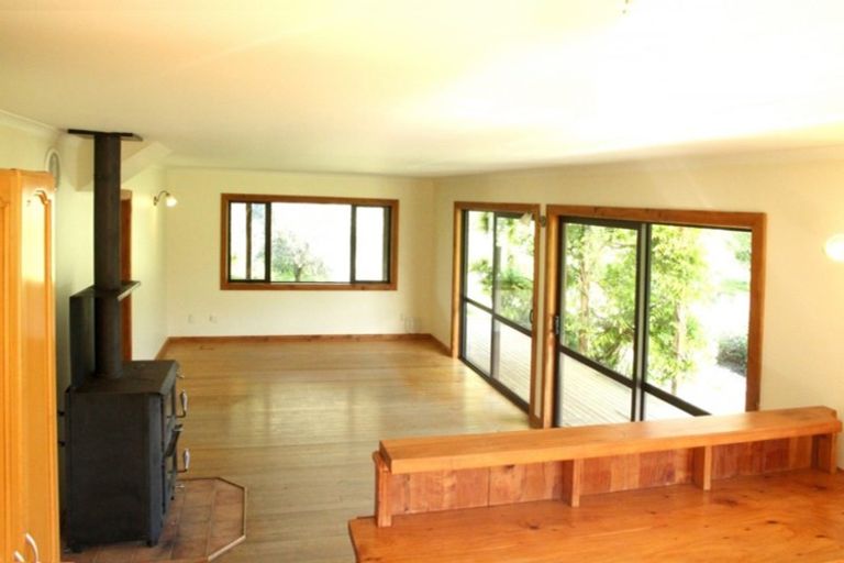 Photo of property in 7 Neudorf Road, Upper Moutere, 7175