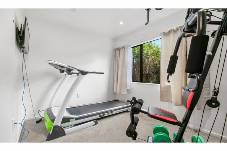 Photo of property in 9 Dobell Road, Stanmore Bay, Whangaparaoa, 0932