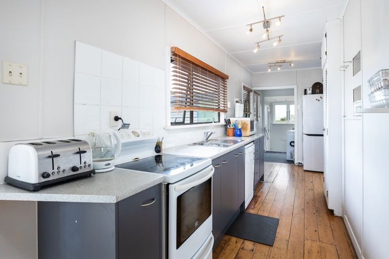 Photo of property in 26 Battiscombe Terrace, Waitara, 4320