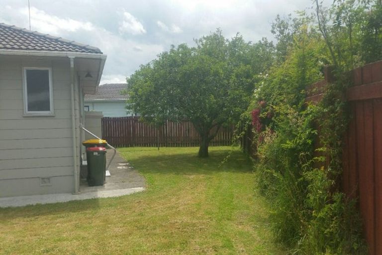 Photo of property in 1/21 Beeston Crescent, Manurewa, Auckland, 2102