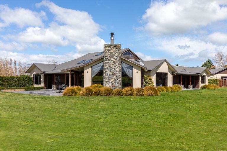 Photo of property in 255 Te Rehunga Road North, Dannevirke, 4972