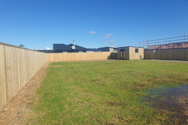 Photo of property in 60 Reel Road, Waihi Beach, 3611