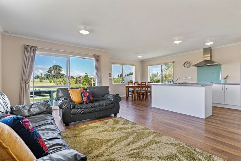 Photo of property in 104 Bucks Road, Tauwharenikau, Featherston, 5773