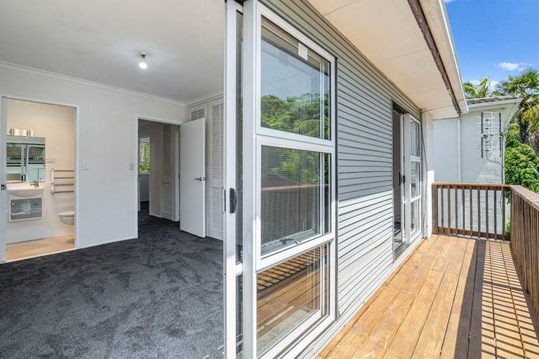 Photo of property in 3/26a Penning Road, Castor Bay, Auckland, 0620