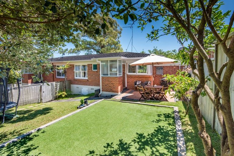 Photo of property in 2/36 Harley Close, Hauraki, Auckland, 0622