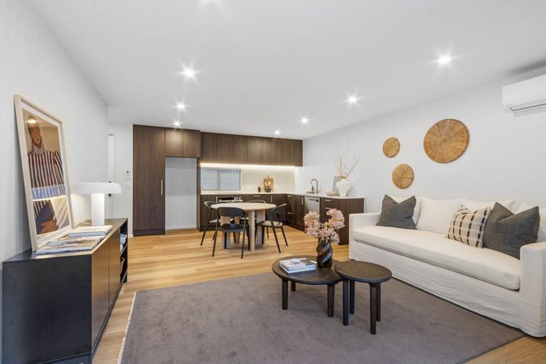 Photo of property in 5/23 Woodville Street, Edgeware, Christchurch, 8013